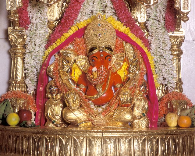 Siddhivinayak Temple is Famous Religious Places in Mumbai